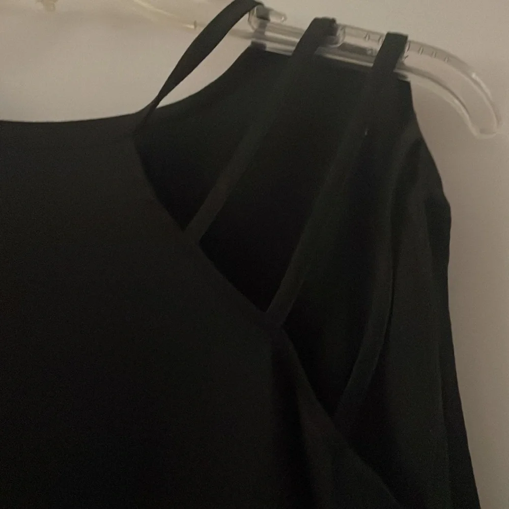 Black Top - Picture 2 of 2